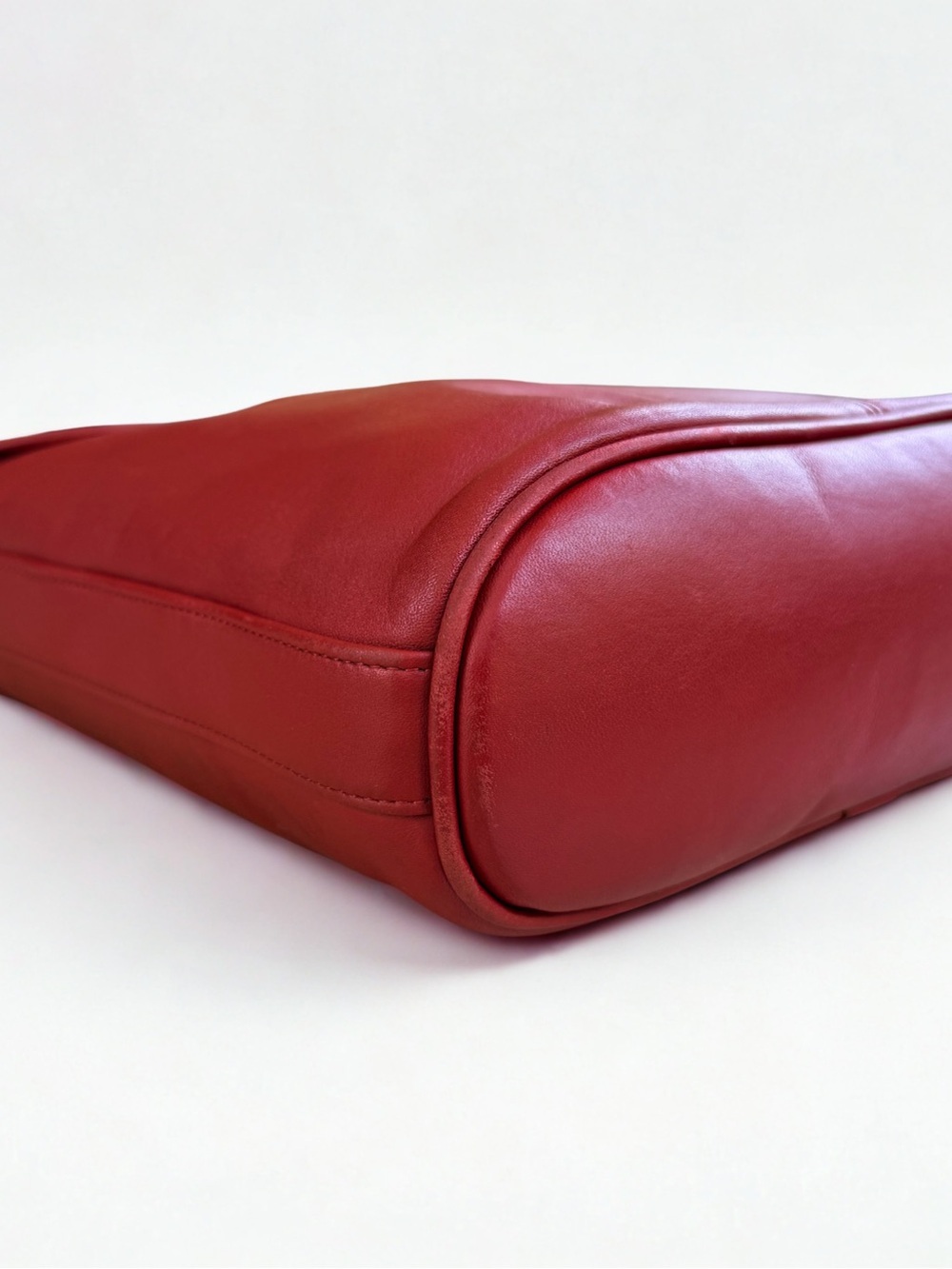 Vintage COACH 1997 Red Leather Whitney Crossbody Bag | Style 4115 - Picture 3 of 9